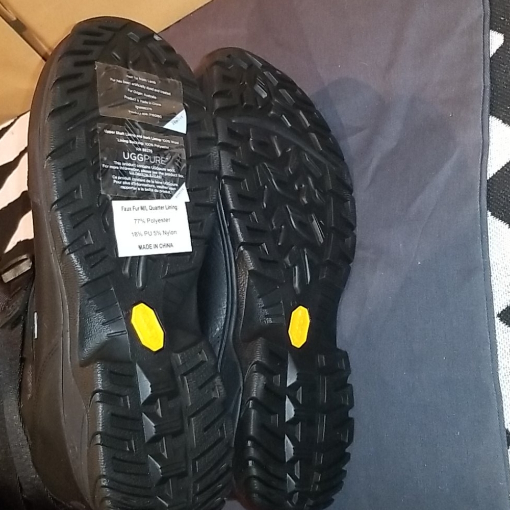 Waterproof boots - Picture 6 of 9